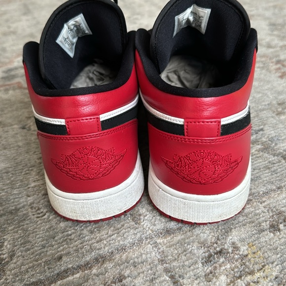 Jordan 1 low mens size 13 - Picture 3 of 8
